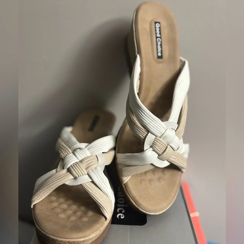 Good Choice Caro White Wedge Sandals brand new #12